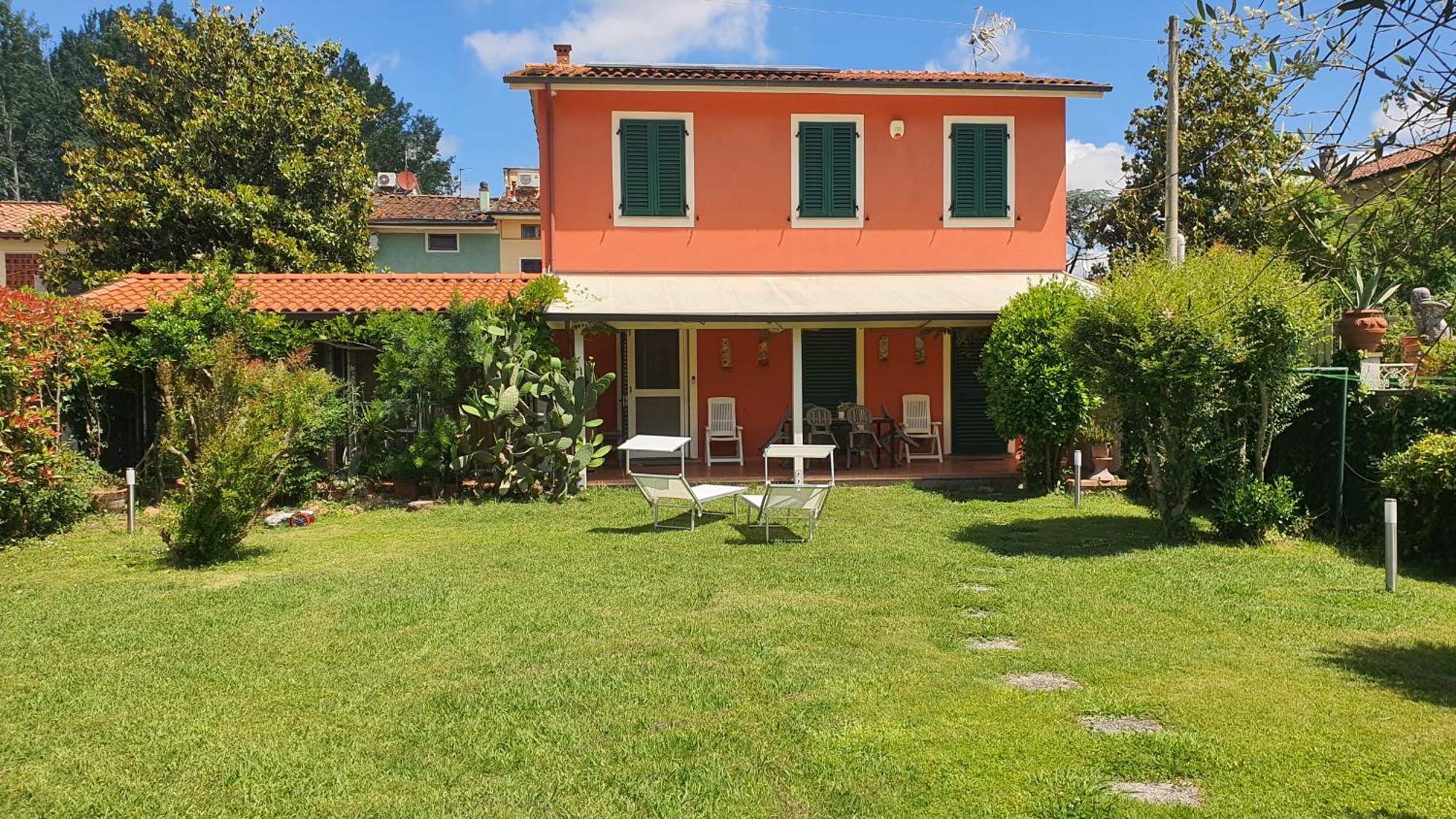 Vila La Casa Delle Buone Letture Lucca Exteriér fotografie